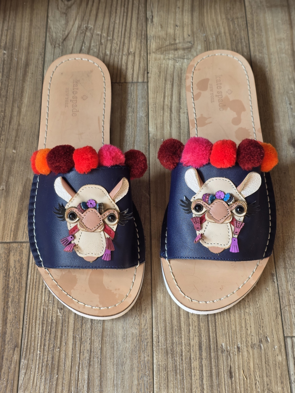 Kate Spade New York Novelty Idelphia Flat Pompom Sandals 7.5